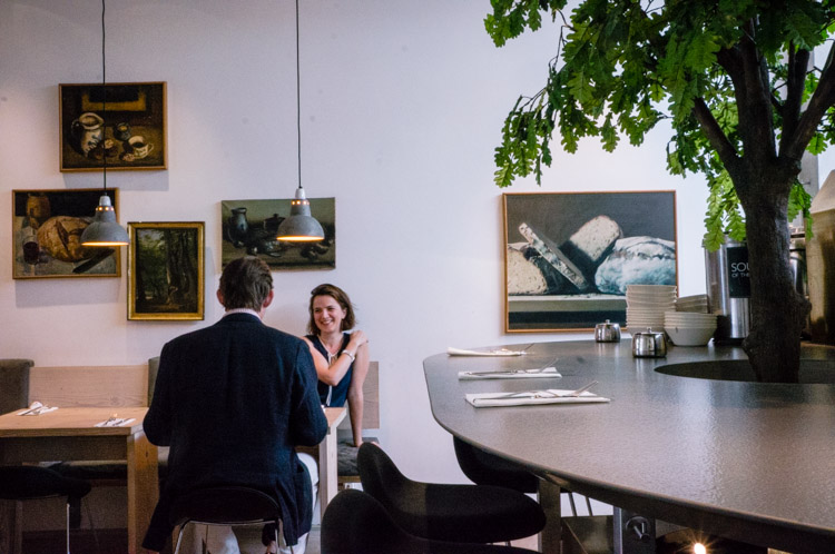 Poilane_restaurant_01