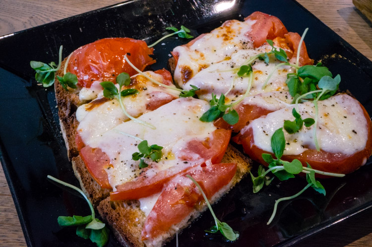 Poilane_restaurant_06