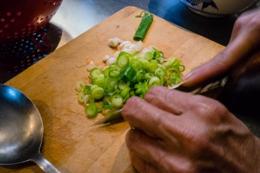 Crispy_pork_noodle_soup_19