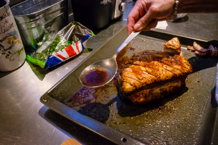 Crispy_pork_noodle_soup_23