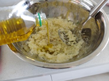 Stuffed potatoes and ham-9